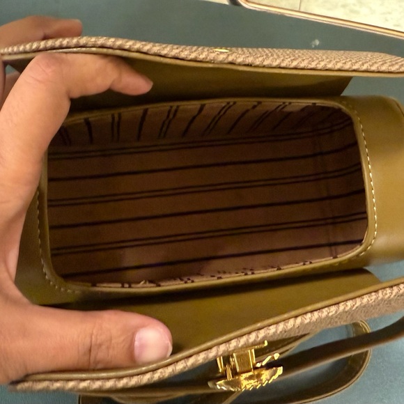 Tan and Cream Women's Handbag - Picture 3 of 4